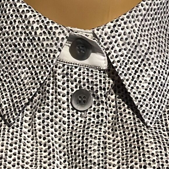 Lafayette 148 sz M cuff or not blouse - Picture 5 of 8